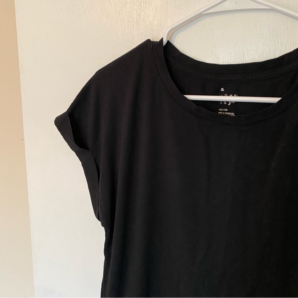 Black, casual, cuffed t-shirt